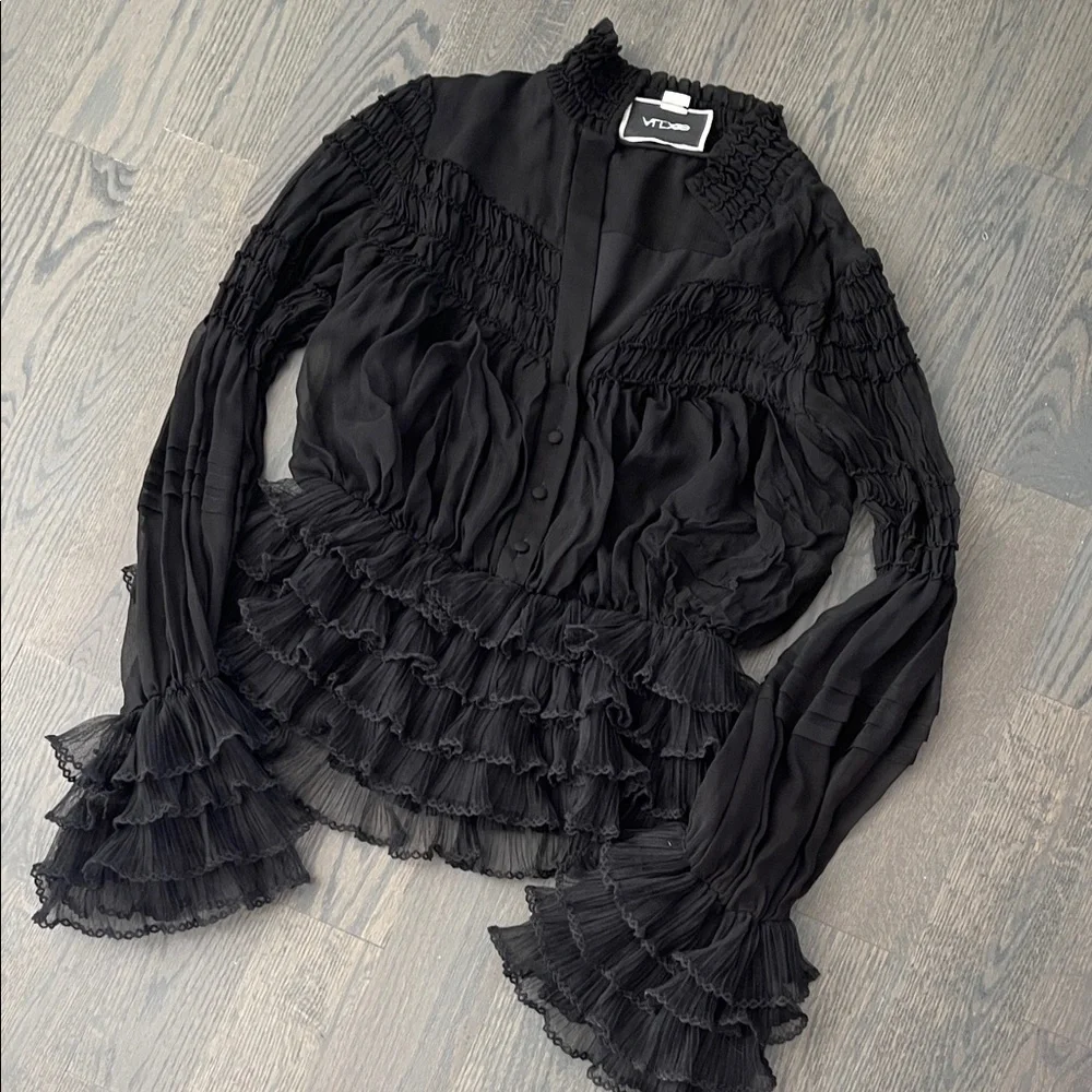 ALEXIS RARE Ruffle Smock Blouse - Picture 3 of 6
